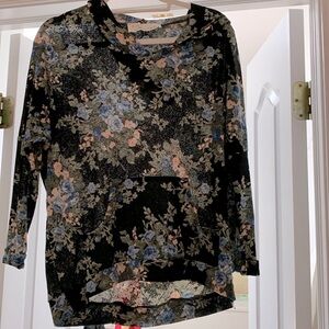 Vintage Havana Flowered hoodie. Medium.  black lightweight.